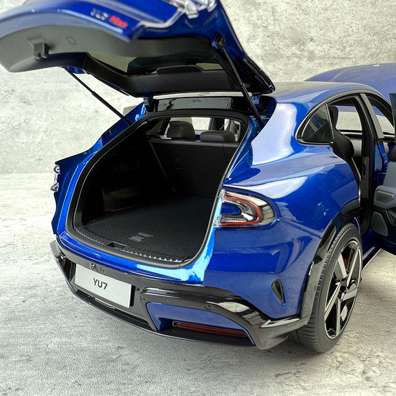 Xiaomi YU7 Alloy Model – 1:18 Scale