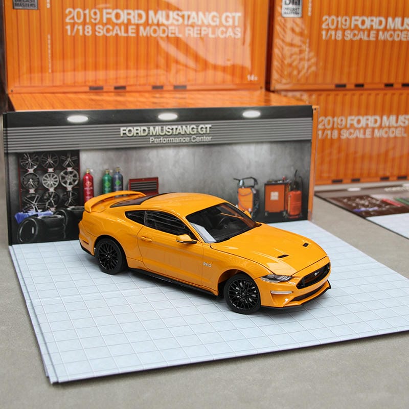 Ford Mustang 1:18 Alloy Model Car – Matte Black & Orange