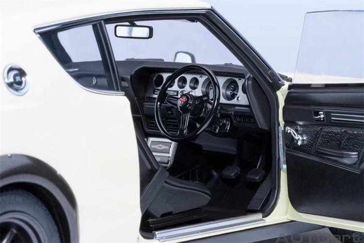 AUTOart Nissan GT-R Skyline KPGC110 – 1:18 Scale Model (Classic Hakosuka Heritage Edition)