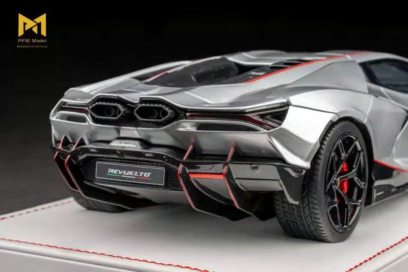 Perfected Form Mechanics 1:18 Lamborghini Revuelto Resin Model Car