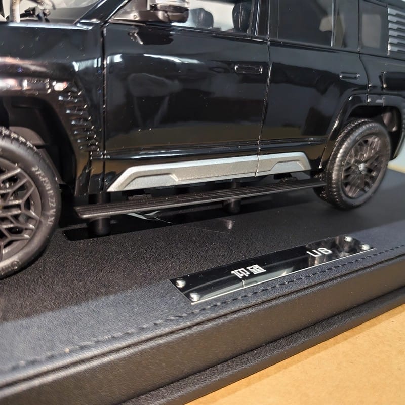 BYD U8 1:18 Diecast Alloy Model Car