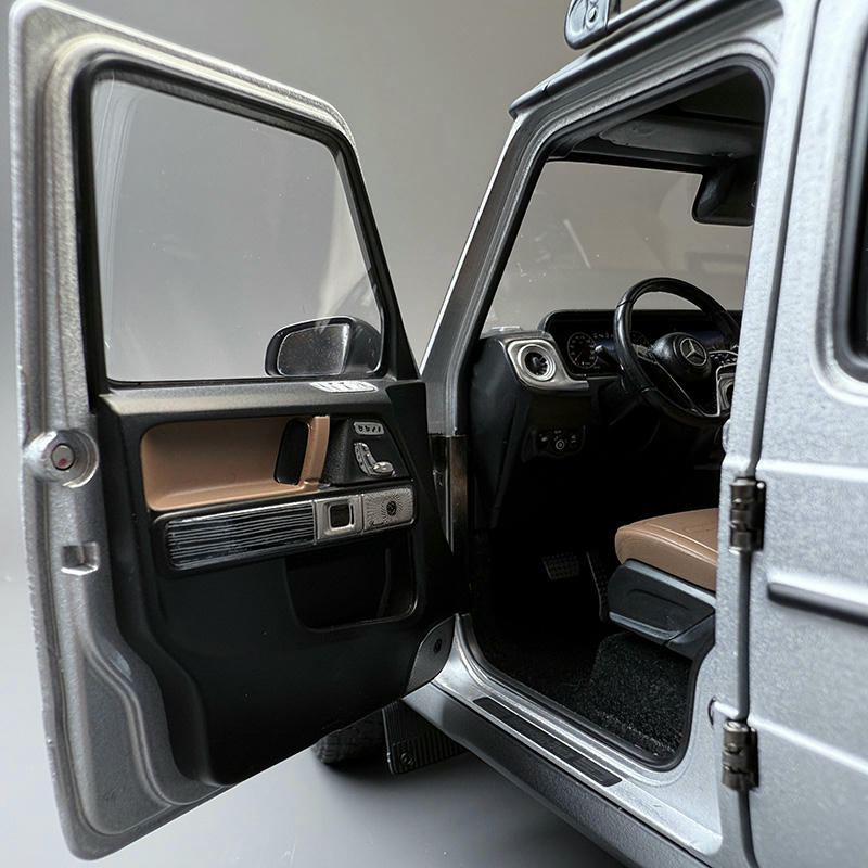 Norev 1:18 Mercedes-Benz G500 Alloy Diecast Model Car