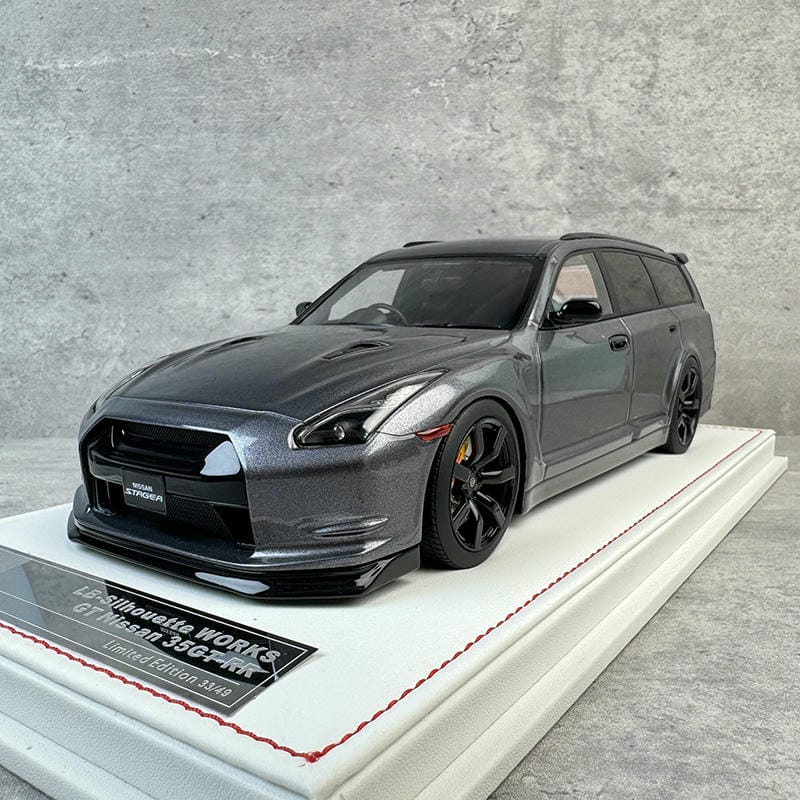 IVY Nissan R35 Wagon 1:18 Resin Model Car