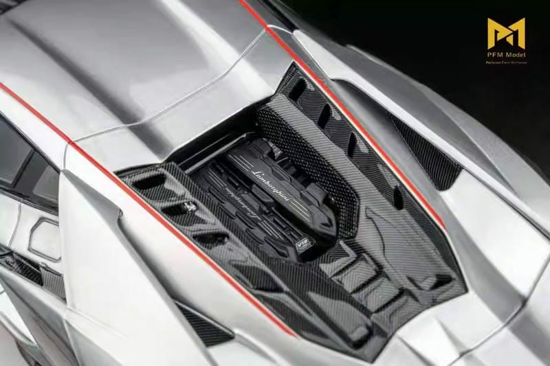 Perfected Form Mechanics 1:18 Lamborghini Revuelto Resin Model Car