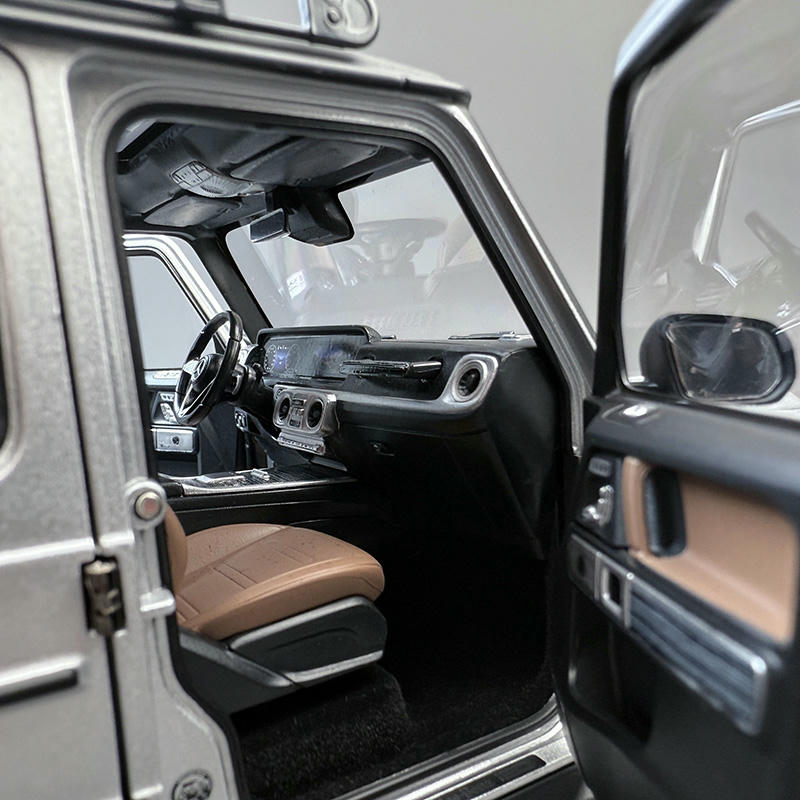 Norev 1:18 Mercedes-Benz G500 Alloy Diecast Model Car