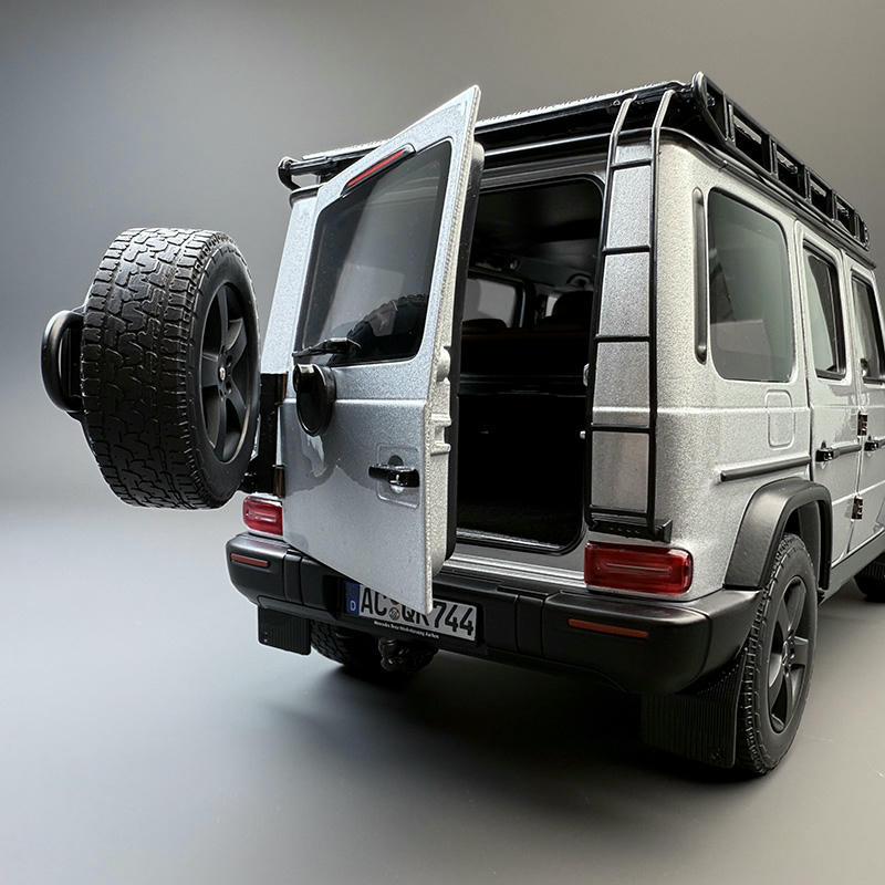 Norev 1:18 Mercedes-Benz G500 Alloy Diecast Model Car
