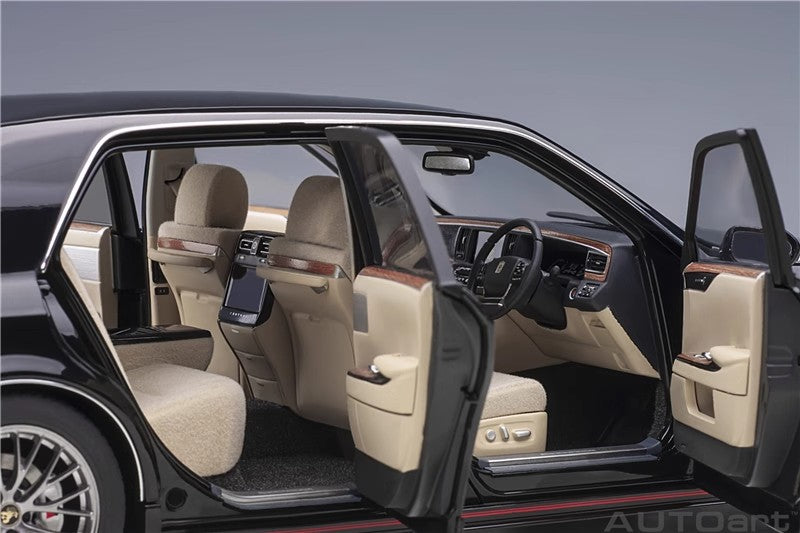 AUTOart Toyota Century GRMN – 1:18 Scale Model (Full Opening Executive Edition)(78763)