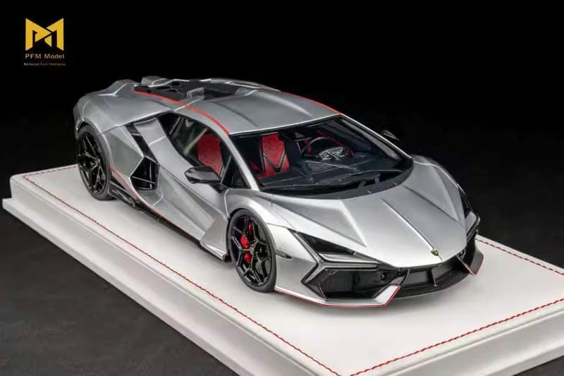 Perfected Form Mechanics 1:18 Lamborghini Revuelto Resin Model Car
