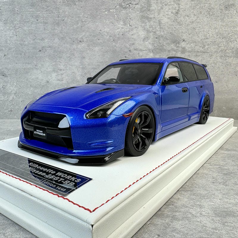 IVY Nissan R35 Wagon 1:18 Resin Model Car