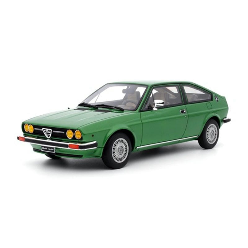 OTTO 1:18 Alfa Romeo Green Resin Collectible Model Car