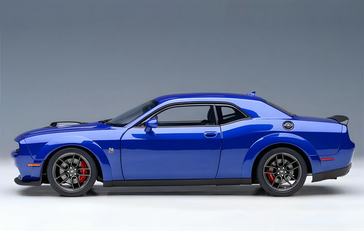 Autoart 1/18 Dodge Challenger R/T wide body Blue diecast car model