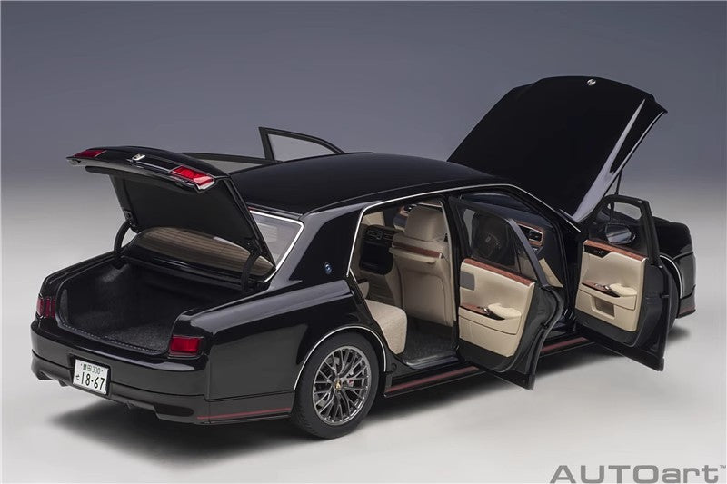 AUTOart Toyota Century GRMN – 1:18 Scale Model (Full Opening Executive Edition)(78763)