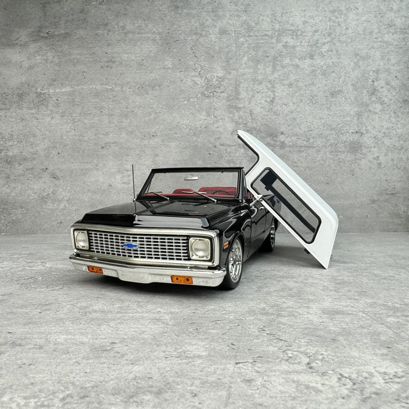 ACME 1972 Chevrolet Blazer Custom 1:18 Alloy Diecast Model Car
