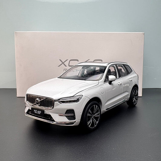 Volvo 22 Modified XC60 1:18 Die-Cast Alloy Model (Crystal White, Silver Gray, Morning Light Silver)