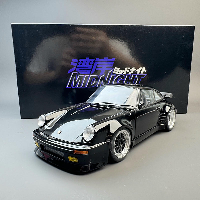 AUTOart Porsche 911 (930) Crown Midnight “Blackbird” Comic Edition 1:18 Scale Model Car
