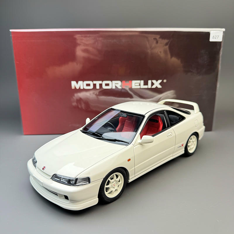 MotorHelix 1:18 Honda Integra Type-R DC2 Diecast Car