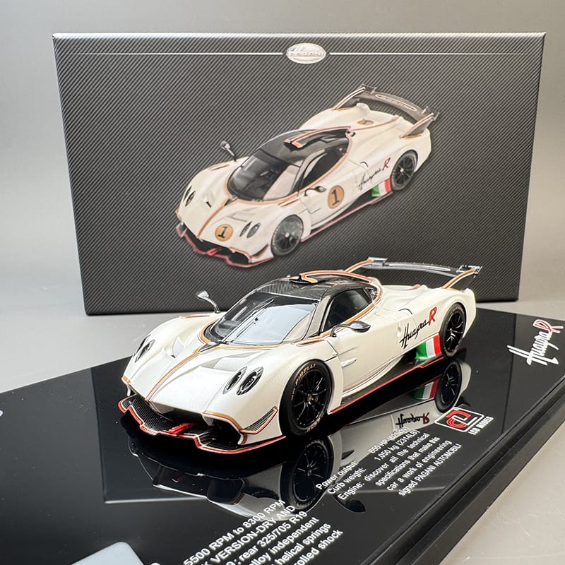 LCD Pagani Huayra R 1:43 Diecast Model Car
