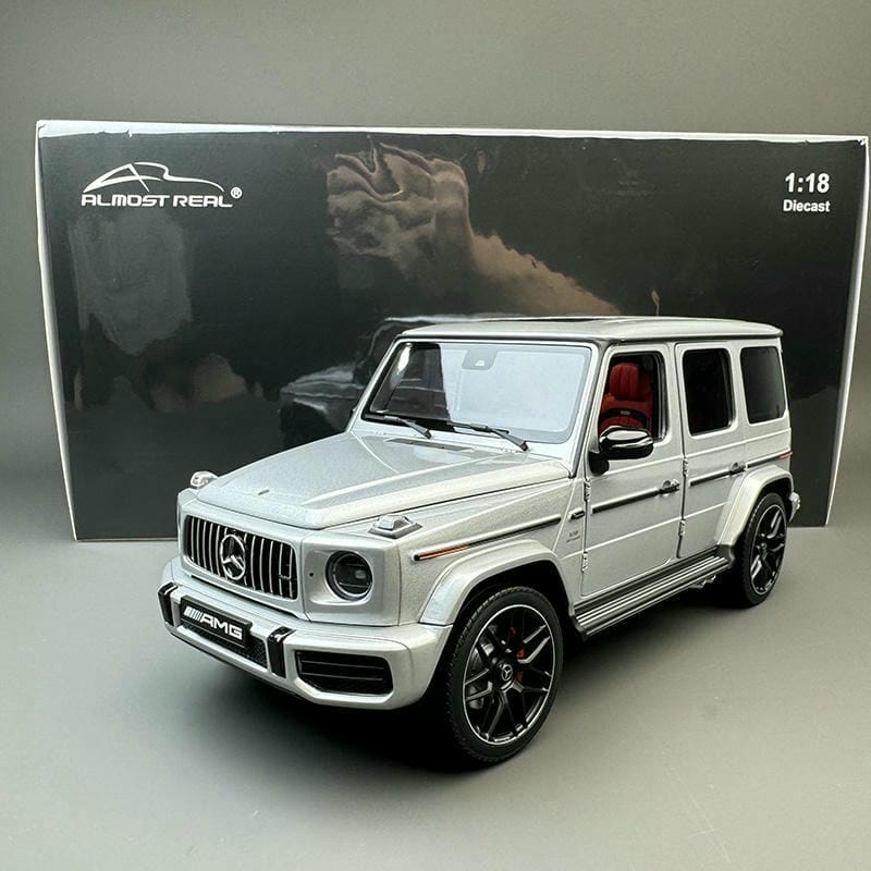 Almost Real 1:18 Mercedes-Benz G63
