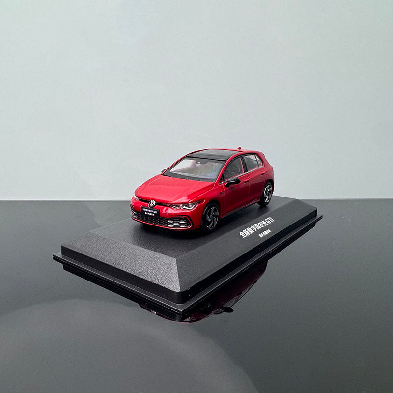 Volkswagen Golf V R32 2005 Diecast Model – 1:43 Scale Red Collectible