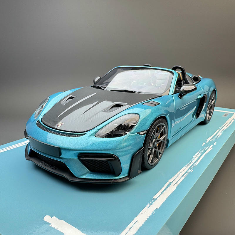 Minichamps 1:18 Porsche 718 Spyder RS Diecast Car