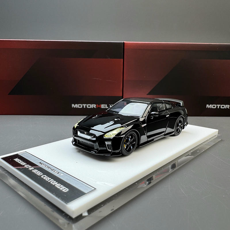 MotorHelix 1:64 Nissan GT-R R35 Alloy Model – YX car model