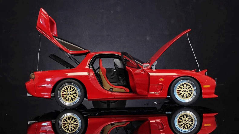Mazda RX-7 (FD) – 1:18 Diecast Alloy Model by AUTOart (Full Opening Version with Transparent Display Box)(75969)(75968)