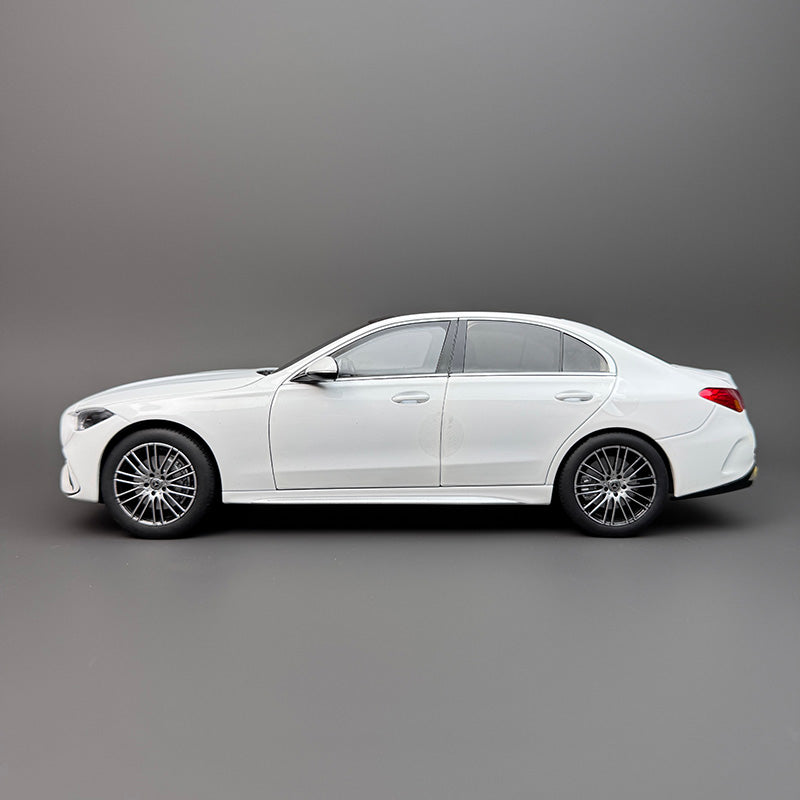 Mercedes-Benz C-Class C260 1:18 Scale Diecast Model Car – Alloy & ABS Collectible with Full Opening Parts