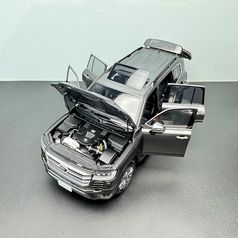 LCD 1:18 Toyota Land Cruiser LC300 ZX Grey Alloy Diecast Model Car