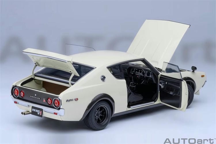 AUTOart Nissan GT-R Skyline KPGC110 – 1:18 Scale Model (Classic Hakosuka Heritage Edition)