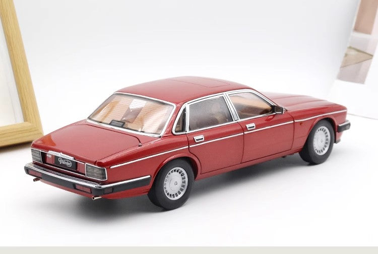 Jaguar Daimler XJ6 (XJ40) – 1:18 Diecast Model by Almost Real (Limited to 1,008 Units – Collector’s Edition)(XJ40)
