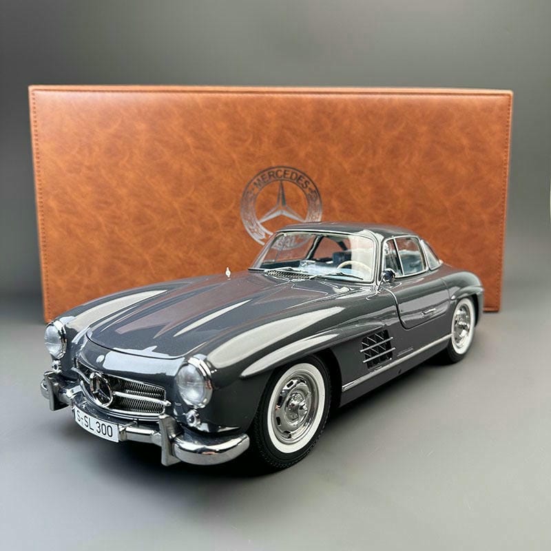 Mercedes-Benz 300SL 1:12 Scale Alloy Collectible Model – Fully Functional Doors & Steering