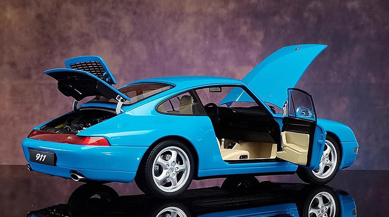 AUTOart 1:18 Porsche 911 (993) Carrera Diecast Car Model