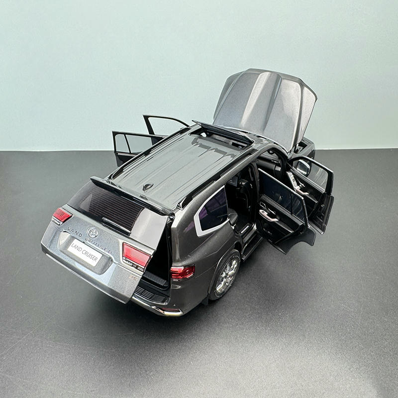 LCD 1:18 Toyota Land Cruiser LC300 ZX Grey Alloy Diecast Model Car
