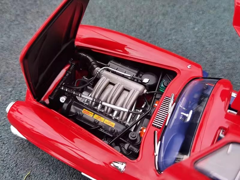 Minichamps 1:18 Mercedes-Benz 300SL W198 1954 “Gullwing” Diecast Model Car