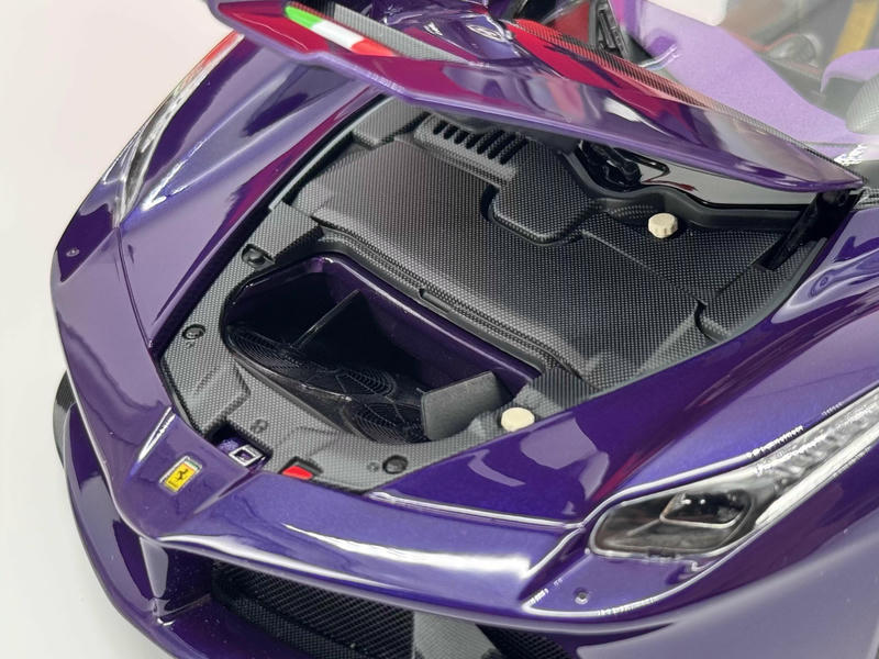 BBR 1:18 Ferrari LaFerrari Dubai Purple Diecast Car
