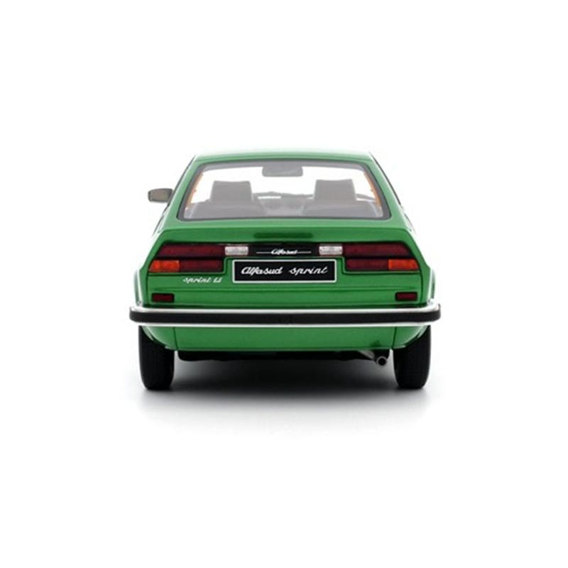 OTTO 1:18 Alfa Romeo Green Resin Collectible Model Car