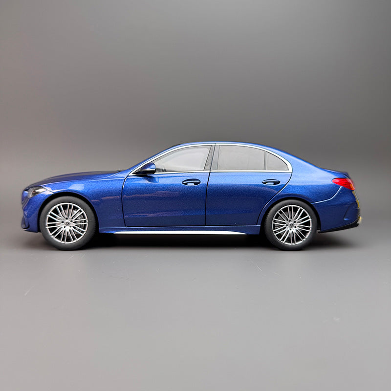 Mercedes-Benz C-Class C260 1:18 Scale Diecast Model Car – Alloy & ABS Collectible with Full Opening Parts