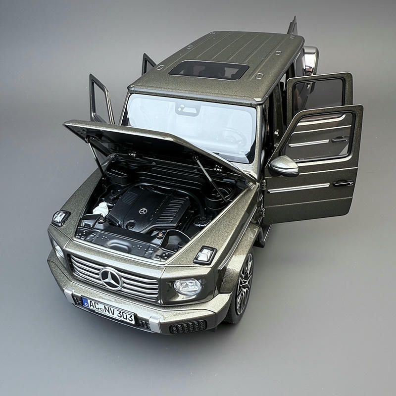 Norev 1:18 Mercedes-Benz G500 Alloy Diecast Model Car