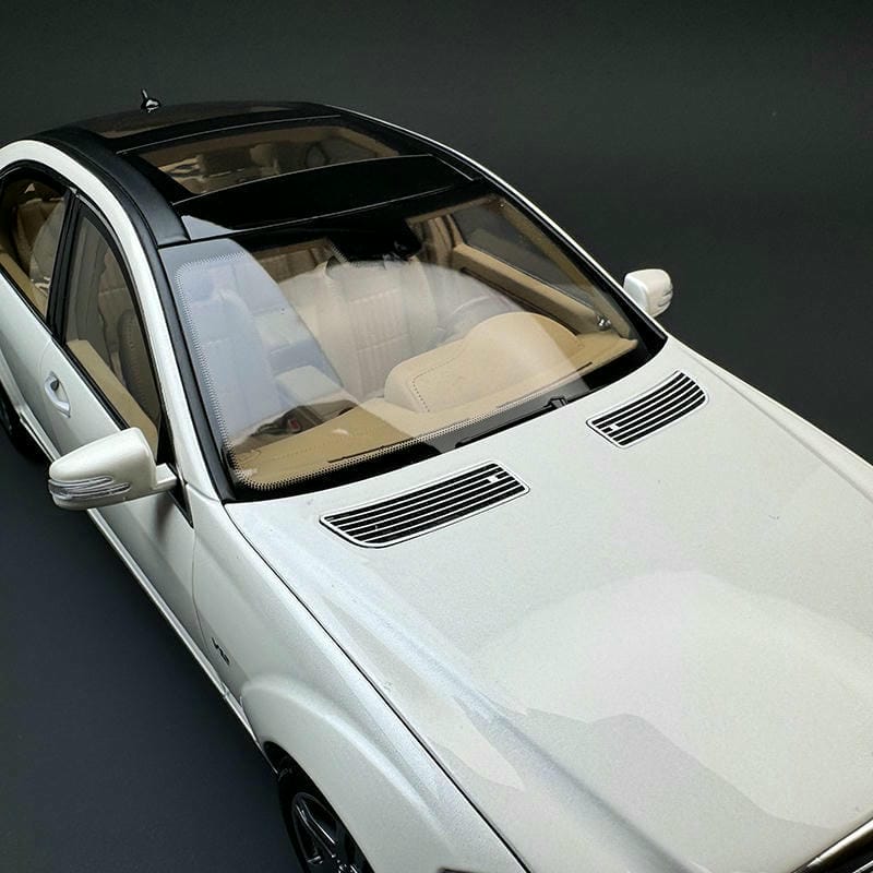 MH 1:18 Scale Mercedes-Benz S600L W221 Diecast Model Car