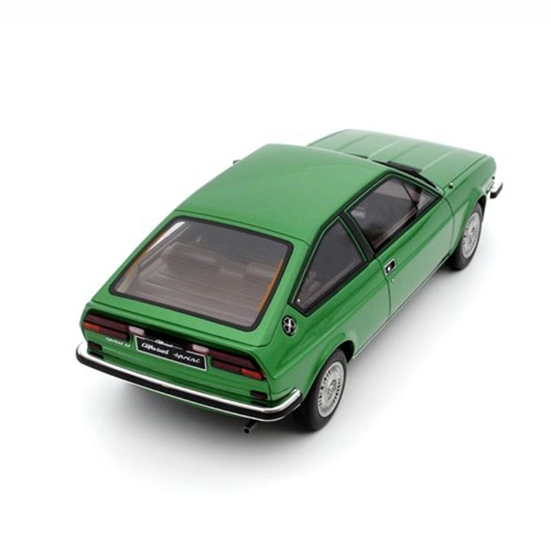 OTTO 1:18 Alfa Romeo Green Resin Collectible Model Car