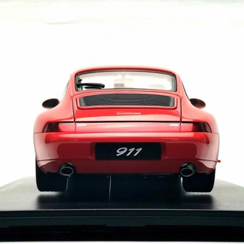 AUTOart 1:18 Porsche 911 (993) Carrera Diecast Car Model