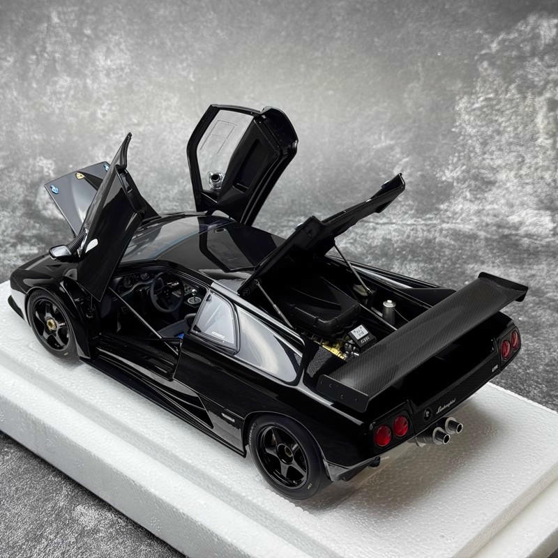 AUTOart Lamborghini Diablo GTR 1:18 Diecast Car