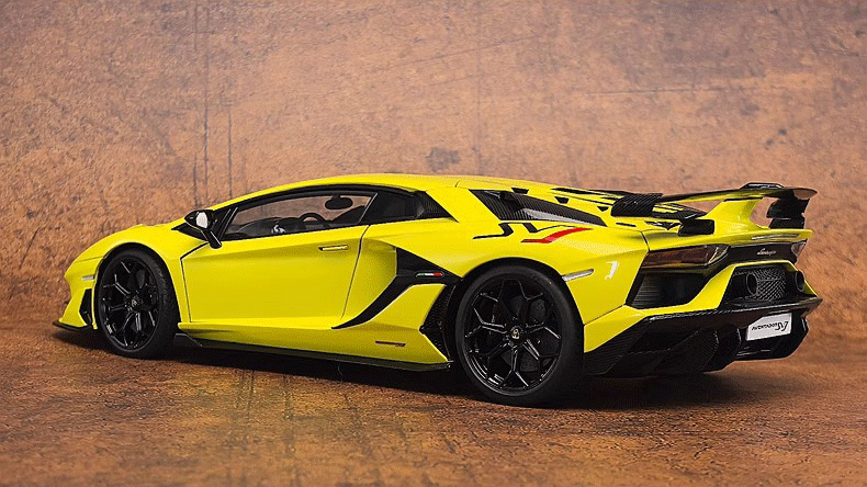 AUTOart Lamborghini Aventador SVJ – 1:18 Scale Model (Full Open Static Version with Accessories)(79175)
