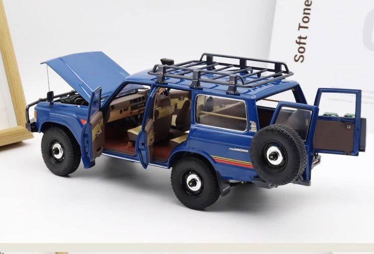Toyota Land Cruiser LC60 1:18 Diecast Model by KYOSHO (Classic Edition with Rear Accessories)