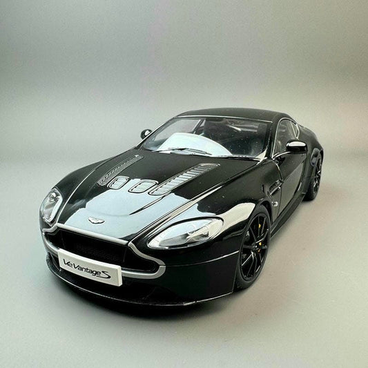 AUTOart 1:18 Aston Martin V12 Vantage S – Diecast Alloy Model