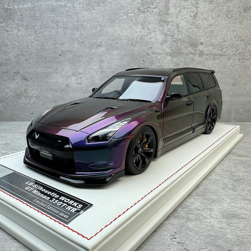 IVY Nissan R35 Wagon 1:18 Resin Model Car