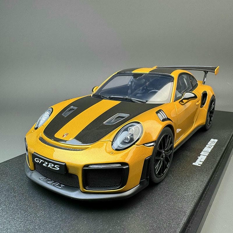 GT Spirit 1:18 Porsche 911.2 GT2RS Resin Model Car(CLDC041)