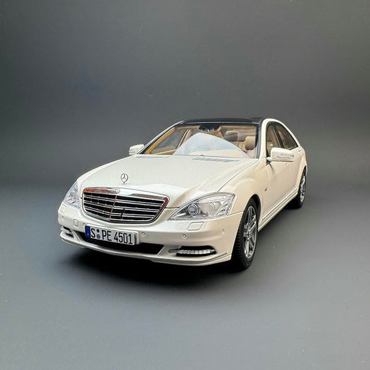 MH 1:18 Scale Mercedes-Benz S600L W221 Diecast Model Car