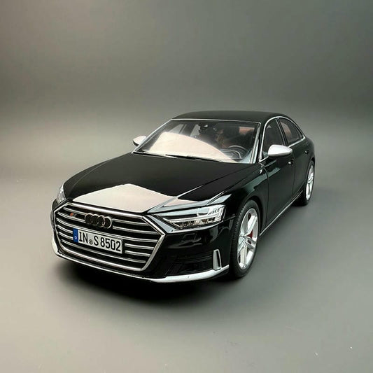GT 1:18 Audi S8 Resin Model – Sealed Display Version