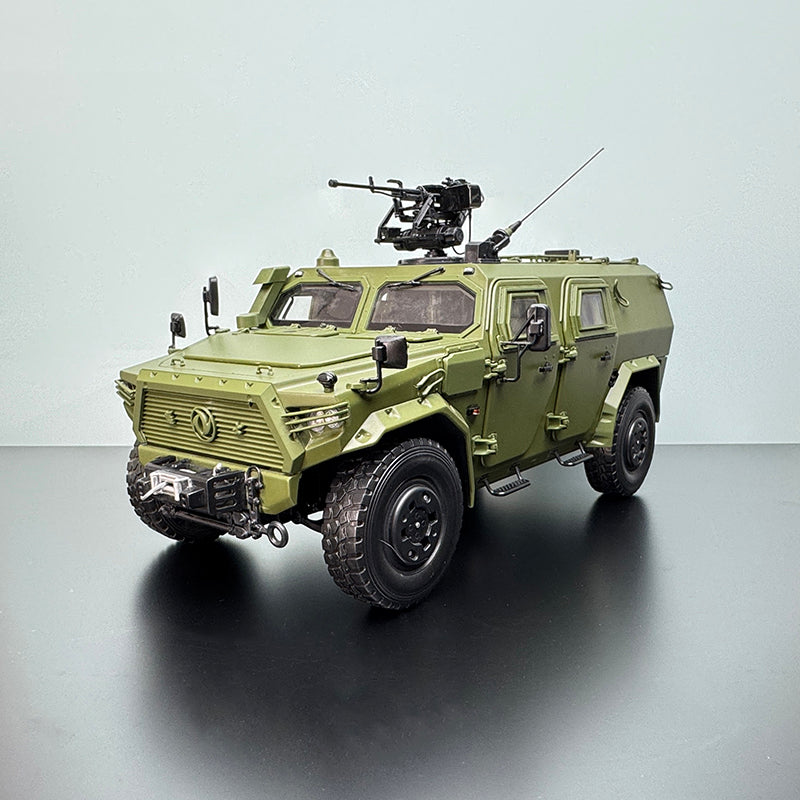 Dongfeng Mengshi CSK181 1:18 Scale Alloy Diecast Model – Interactive Tactical Collectible